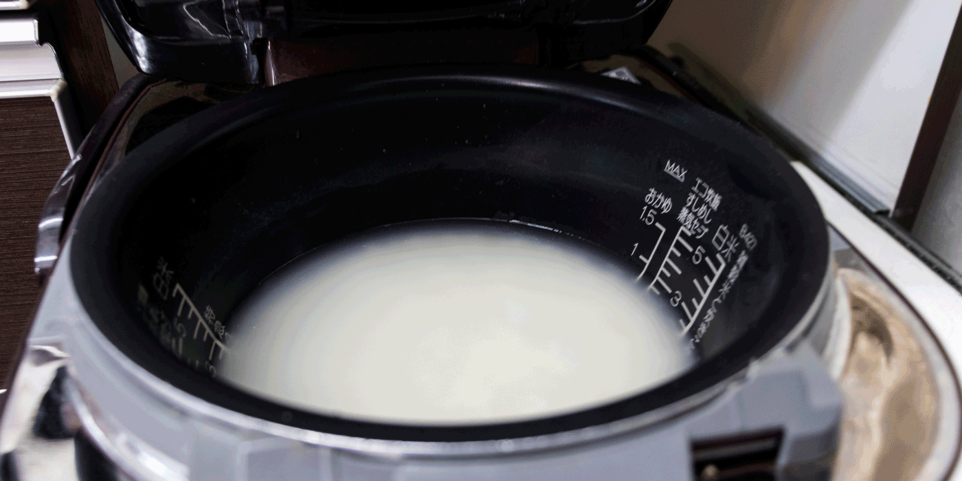 how long does it take to cook rice in dash rice cooker